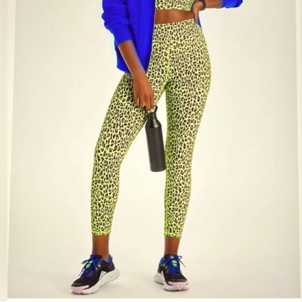 Fabletics Boost Powerhold 7/8 Leggings in Wavy Cheetah